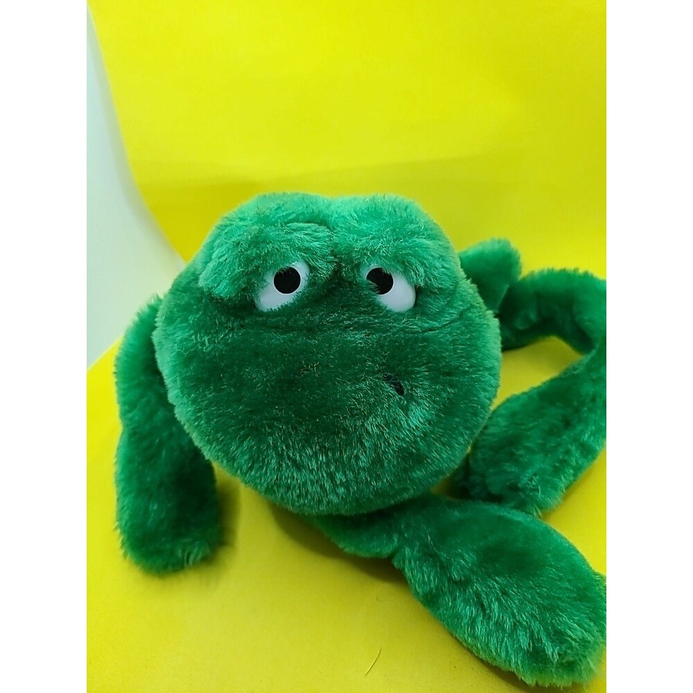 Vintage 1983 Snuggables Heart line Green Frog Stuffed Animal Plush Toy